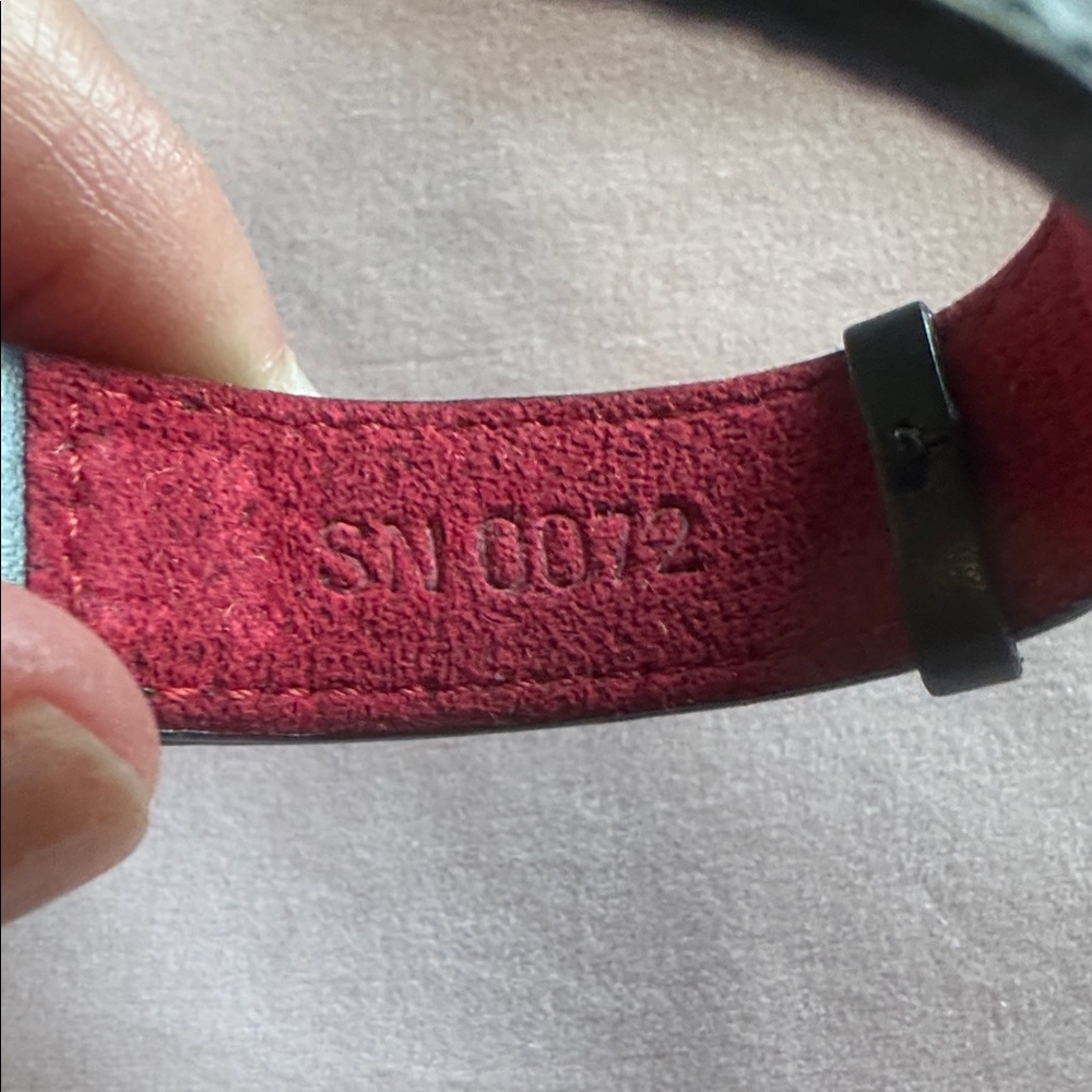 Louis Vuitton Bracelet Vous Good Luck Leather Black Women’s Louis Vuitton - Picture 15 of 15